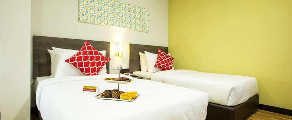Humaira Hotel Tanah Merah  Kültér fotó