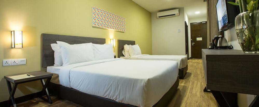 Humaira Hotel Tanah Merah  Kültér fotó