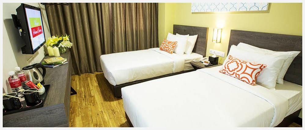 Humaira Hotel Tanah Merah  Kültér fotó