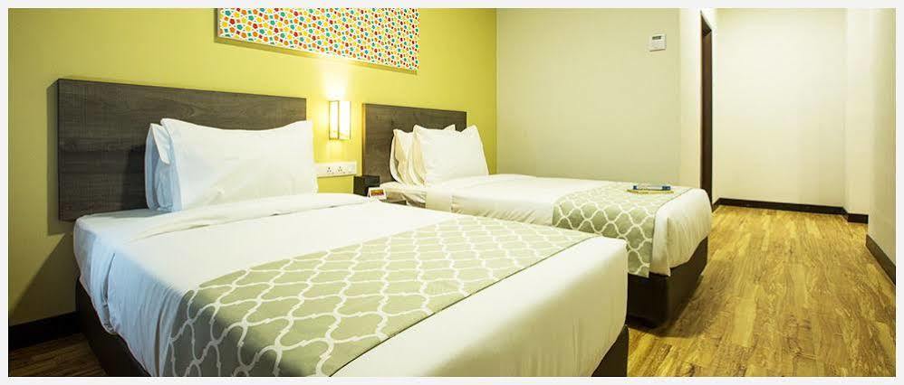 Humaira Hotel Tanah Merah  Kültér fotó