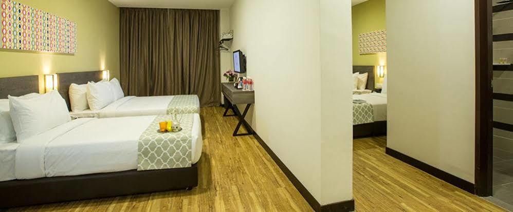 Humaira Hotel Tanah Merah  Kültér fotó